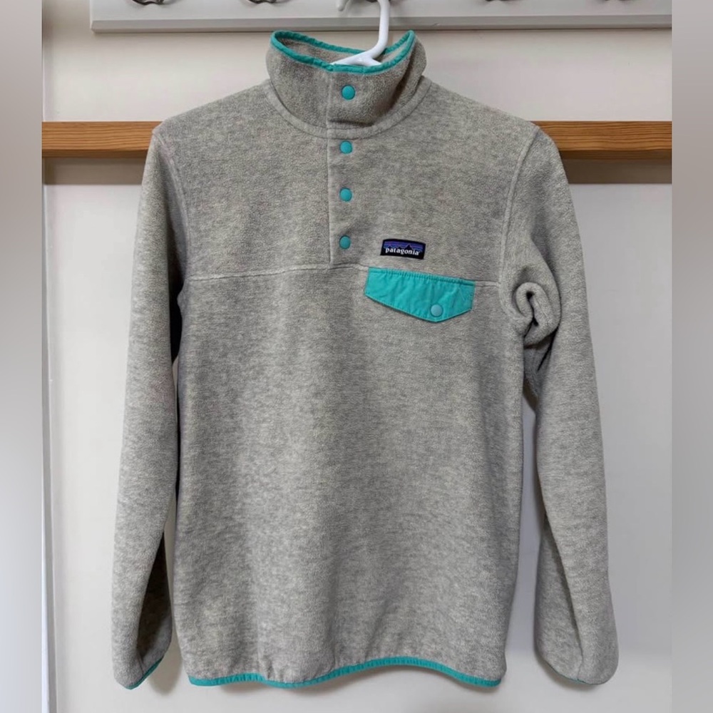 Patagonia Women’s Lightweight Synchilla Snap-T Fleece Pullover